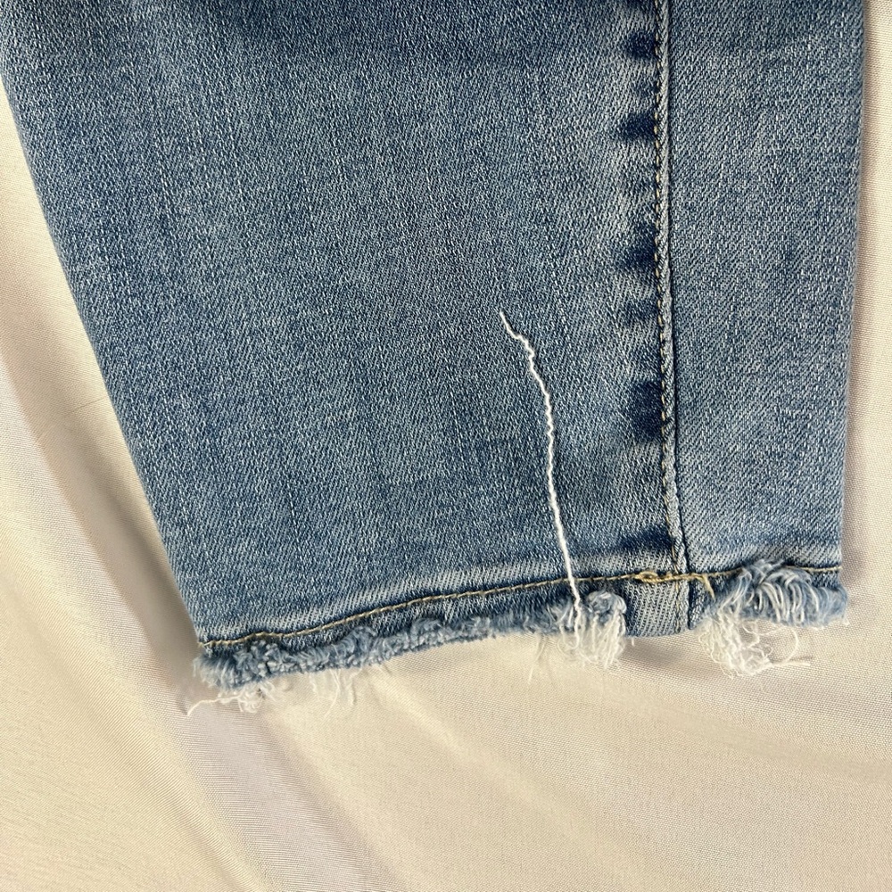 Judy Blue Light Blue skinny Jeans - Picture 10 of 11